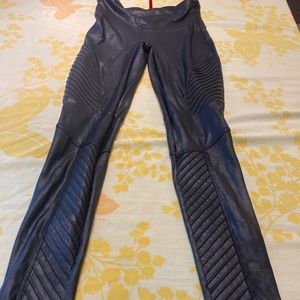 Spanx Faux Leather Moto leggings